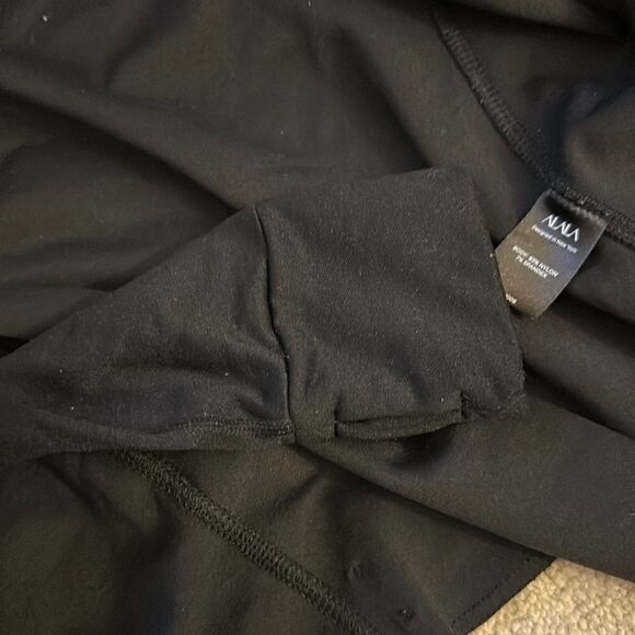 Alala Jacket SMALL great condition worn a few times. Black jacket - Picture 5 of 7